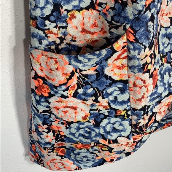 Floral Print Blazer - Picture 5 of 5